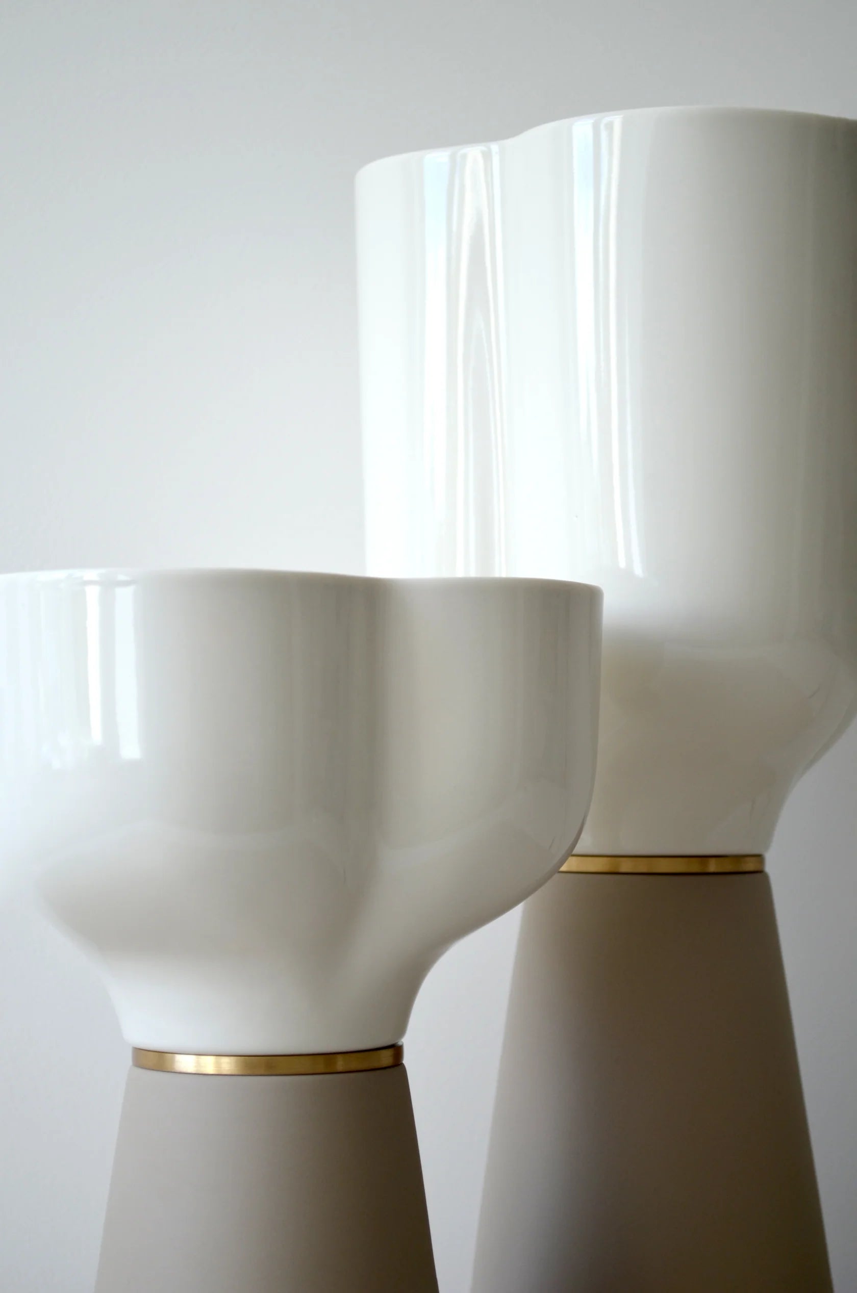 Lampada da Tavolo in Porcellana e Ottone Color Marna E27