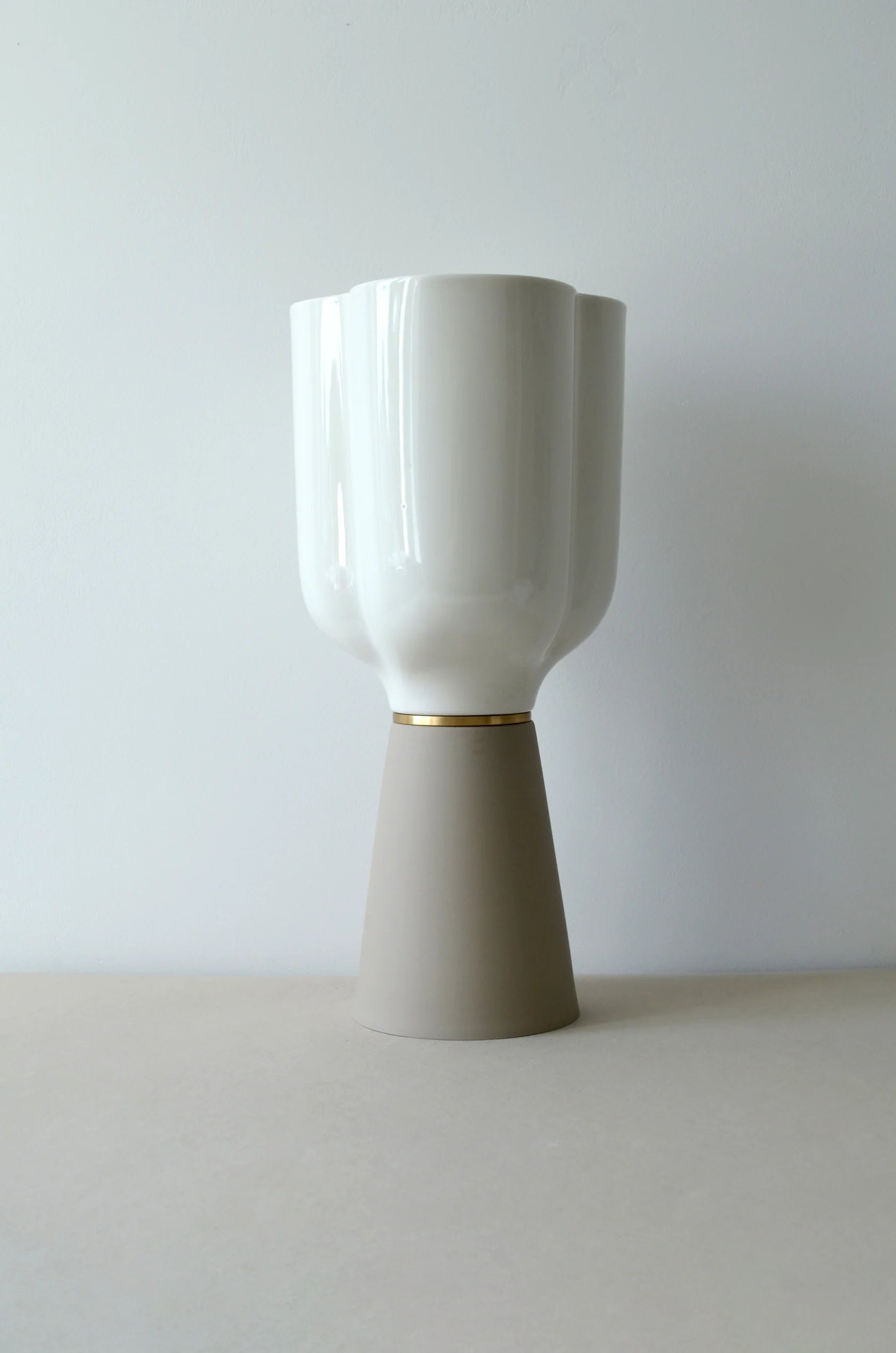 Lampada da Tavolo in Porcellana e Ottone Color Marna E27